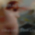 Couples looking girls threesome